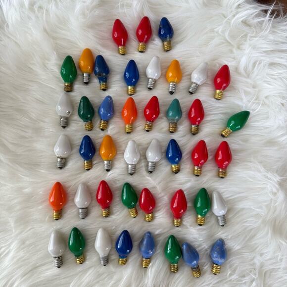 Vintage | Christmas 1960s Replacement C7 Light Bulbs Outdoor Use Only Photo Prop - Picture 1 of 3